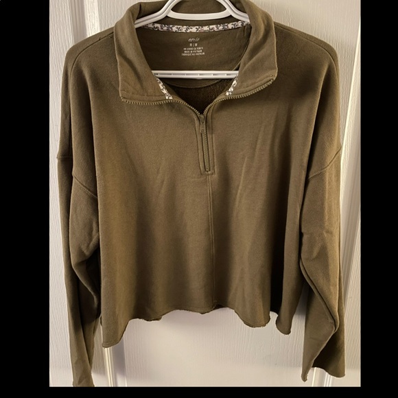 Aerie Cropped Sweater - Picture 1 of 2